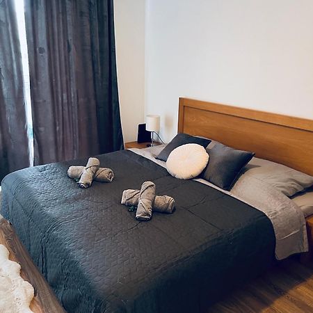 Old Town City Center Apartment 1 - Private Parking Included โกชิเซ ภายนอก รูปภาพ