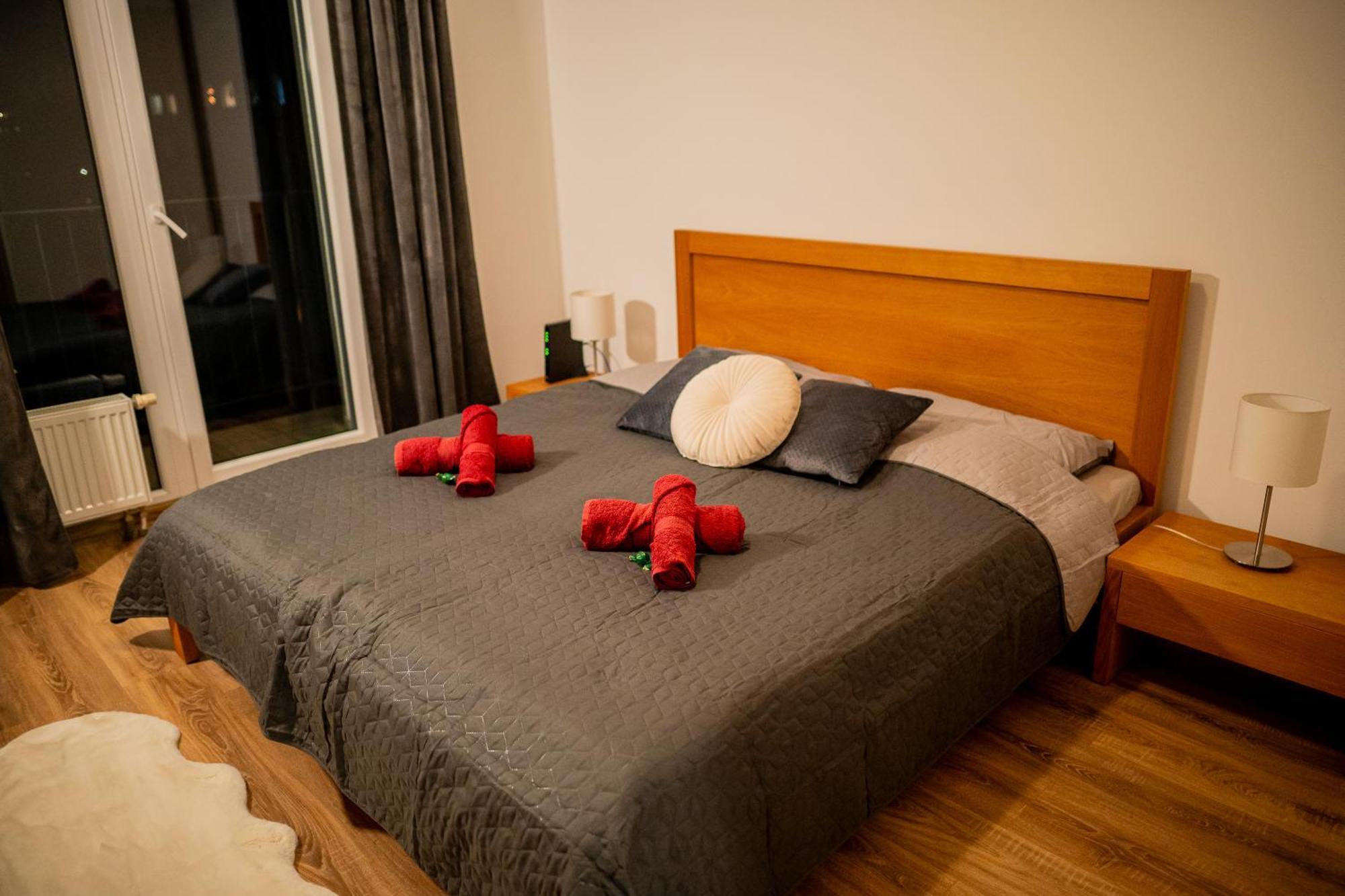Old Town City Center Apartment 1 - Private Parking Included โกชิเซ ภายนอก รูปภาพ